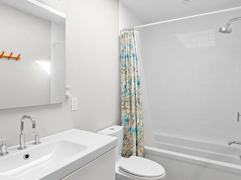 87 Accabonac Rd — Photo 13