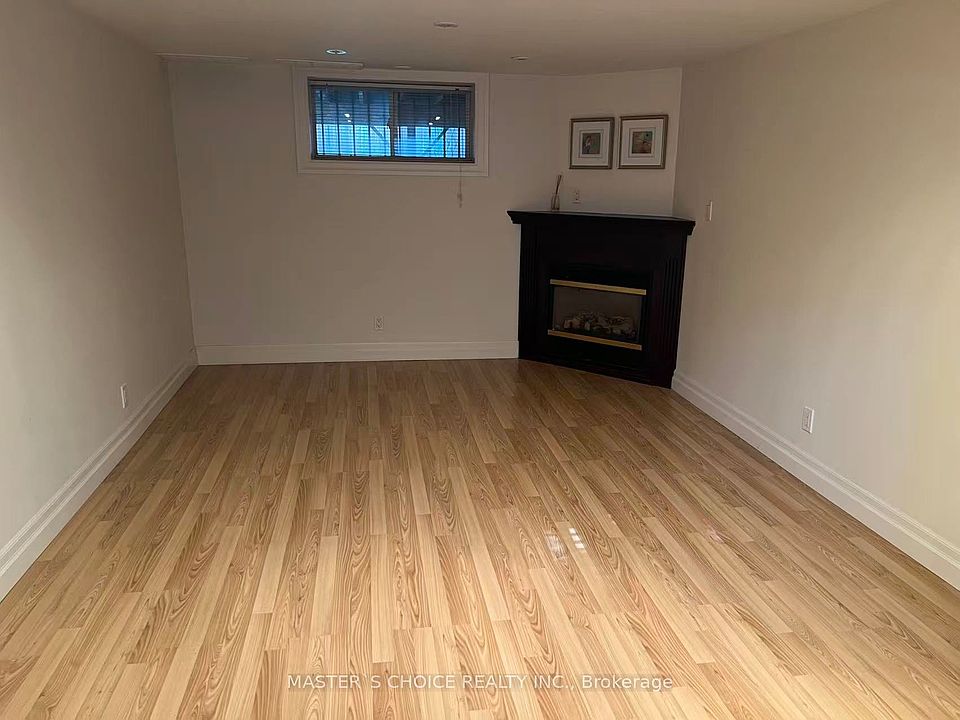 2nd image of 136 Chatsworth Dr