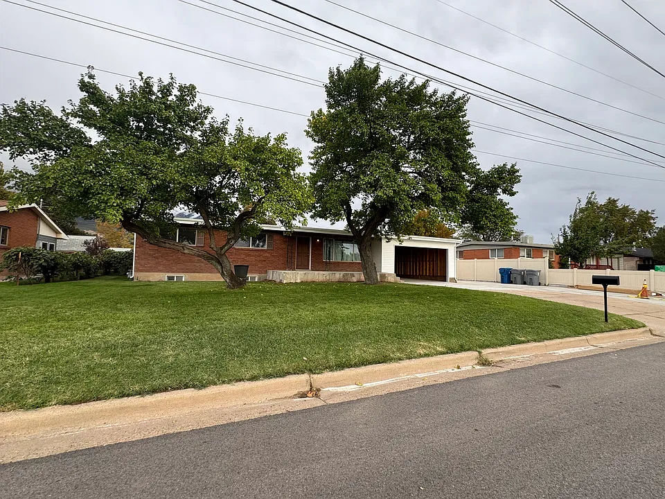 4910 S Adams Ave
