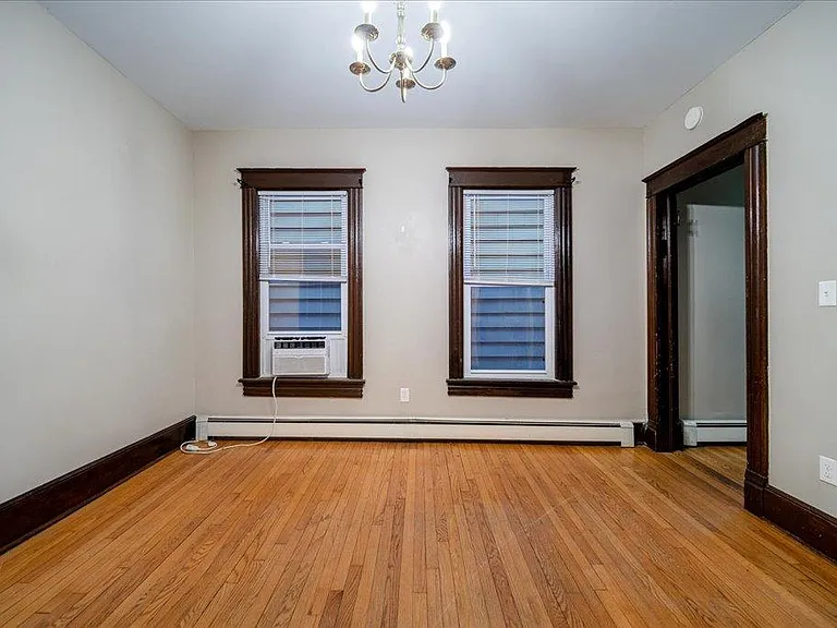 56 Lincoln Ave — Photo 10