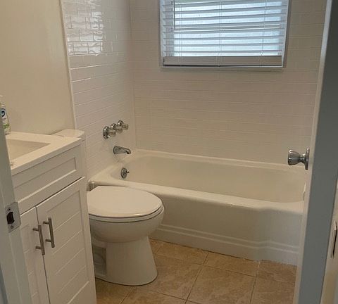 2nd image of 1401 Berwick Dr
