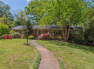 4 Northwood Rd, Asheville, NC 28804