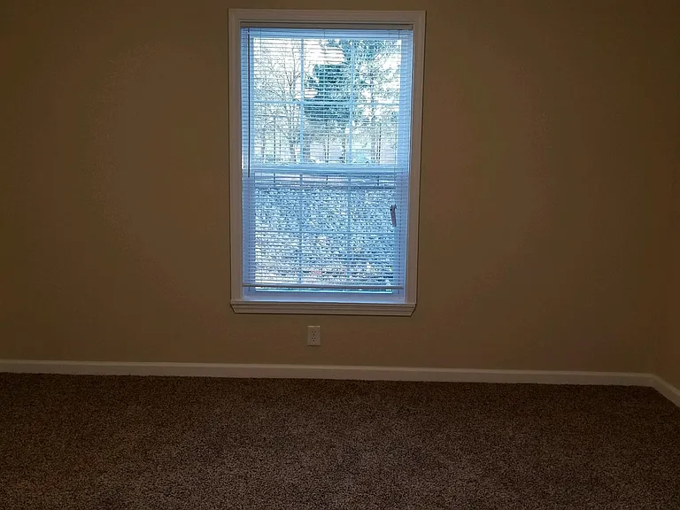 Large Bedroom Large Bedroom