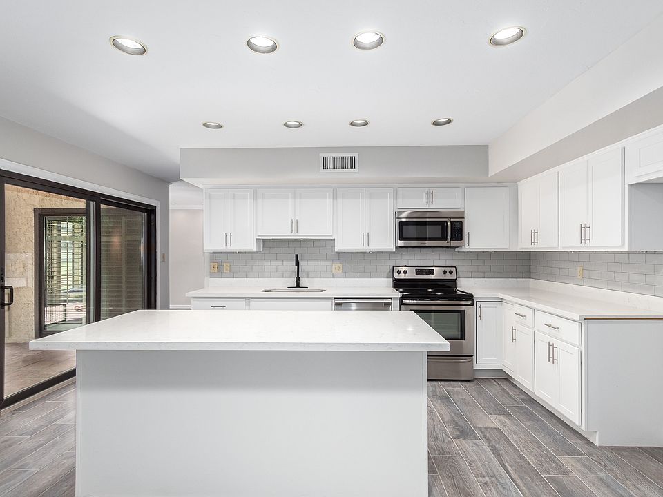 1st image of 6121 E Vernon Ave #1