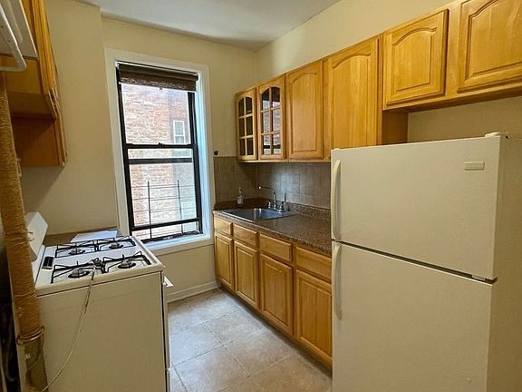3rd image of 3213 Snyder Ave #7B