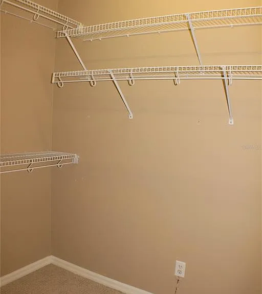 11609 Greensleeve Ave — Photo 32