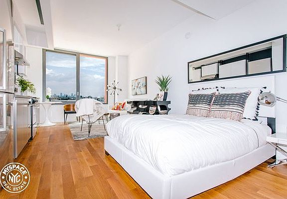 2nd image of 123 Melrose St #9M