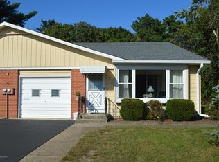 1B Boston Ct, Whiting, NJ 08759