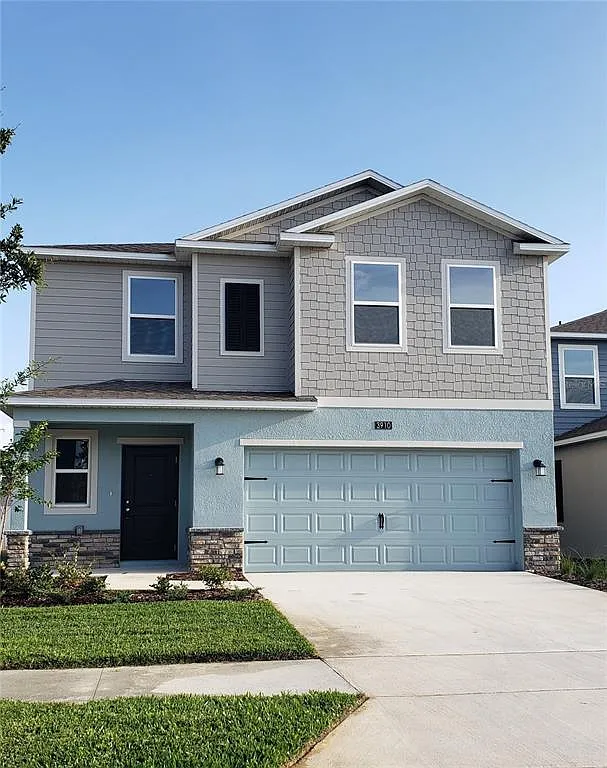 5 bed, 2.5 bath, 2112 sqft, $2,400 — Photo 2