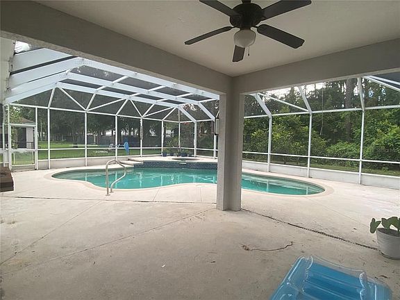 2nd image of 61 Brigadoon Ln