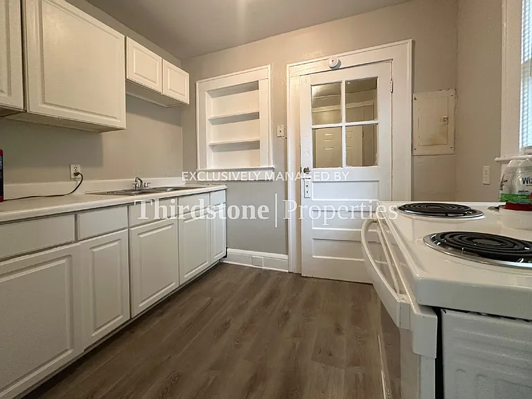 3048 Hunt St — Photo 6