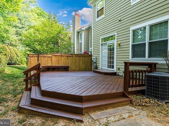4th image of 1211 Woodbrook Ct