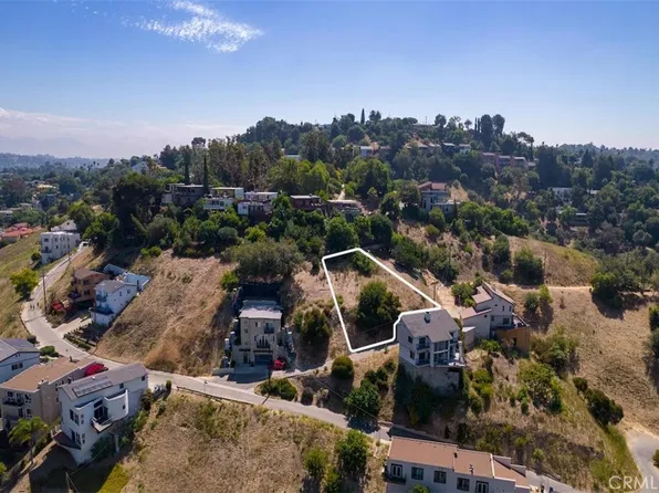 2556 N El Rosa Dr #234, Los Angeles, CA 90065