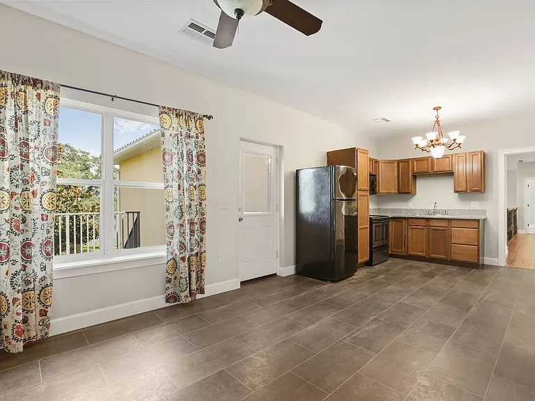 5554 Palm Lake Cir — Photo 46