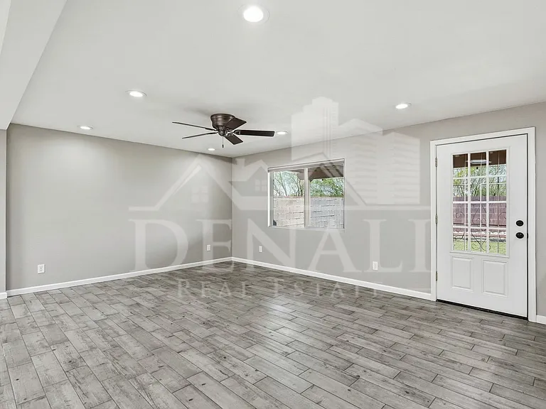 6491 N Lena Way — Photo 8
