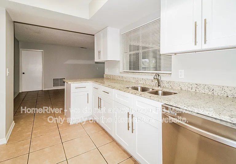 126 N Pressview Ave — Photo 5