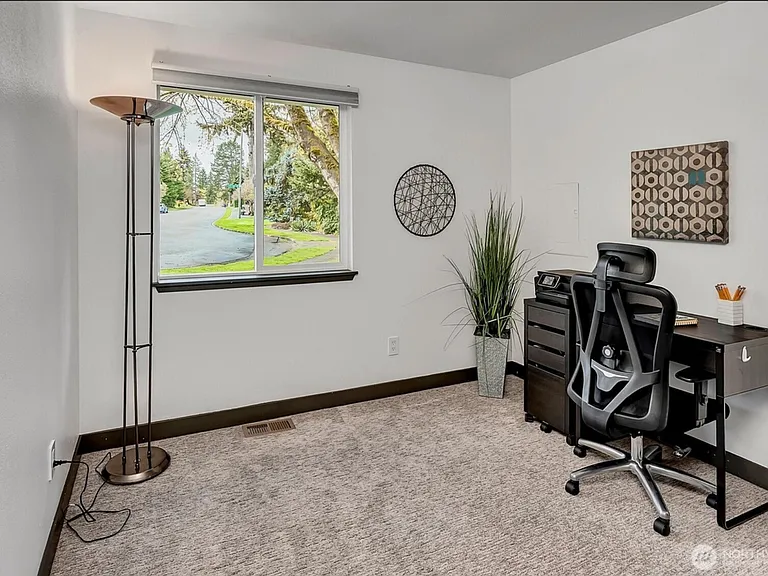 10624 171st Ave NE — Photo 11