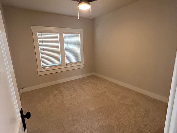 5th image of 147 S Highland Ave