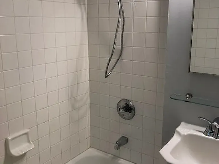 1416 E Marion St #101 — Photo 14