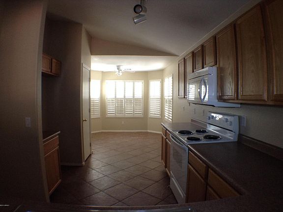 5th image of 25788 W Elwood St