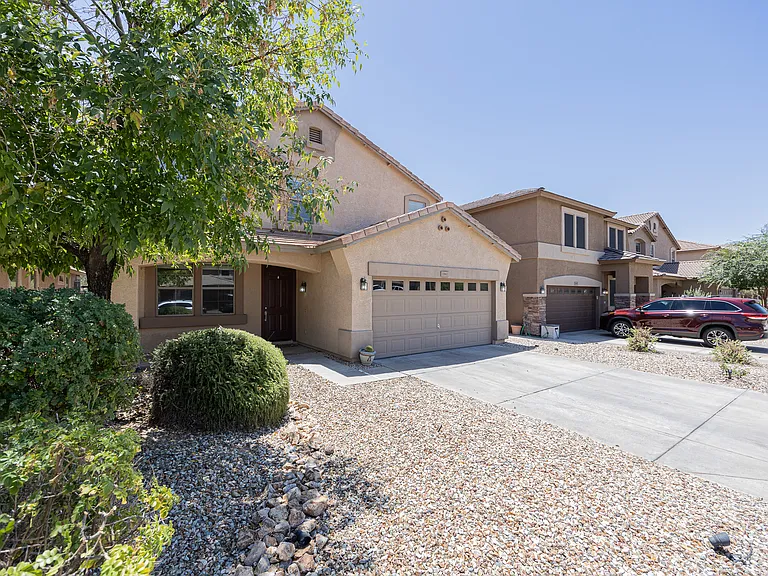 1861 E Patrick Ln — Photo 3