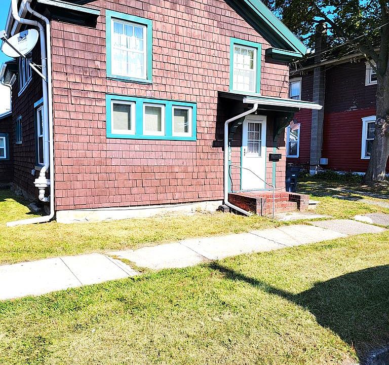 1st image of 118 5th St