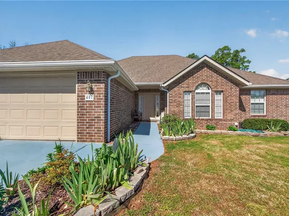 407 NW J St, Bentonville, AR 72712
