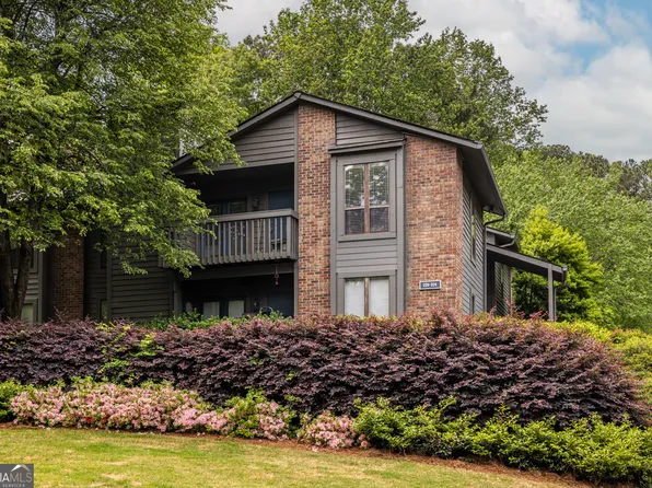 223 Tuxworth Cir, Decatur, GA 30033