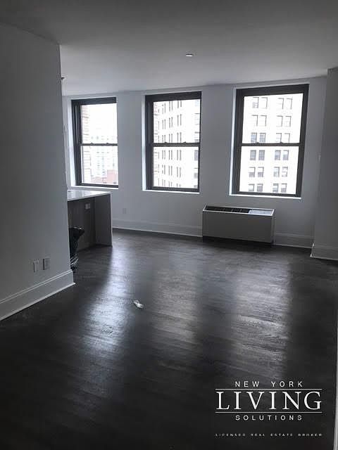 1st image of 15 Park Row APT 18L