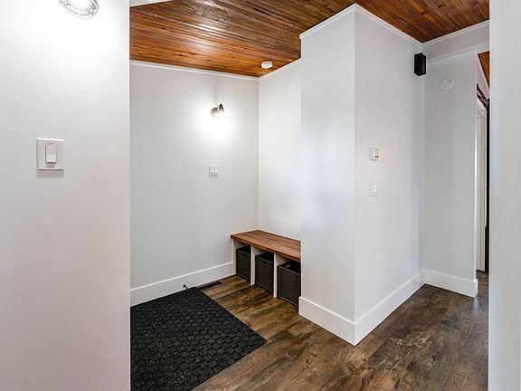 4th image of 2023 N 8th Ave NE