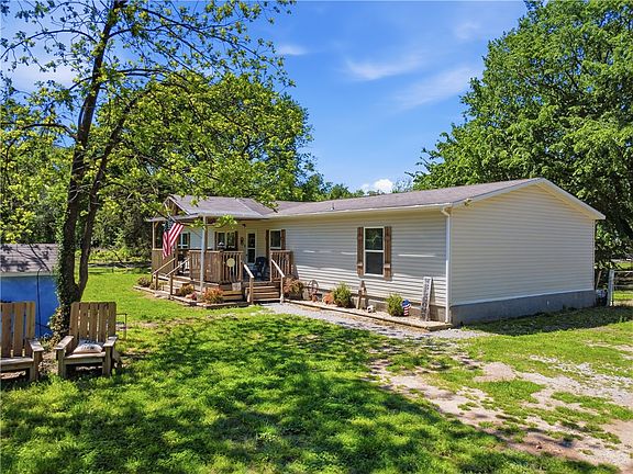 3rd image of 10645 Winningham Rd