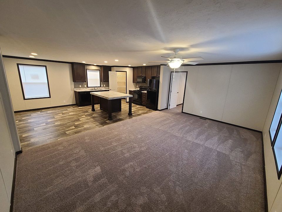 1st image of 516 Courtland Ln #465