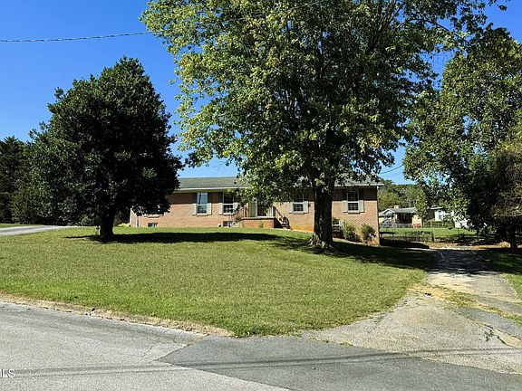 2nd image of 406 Oriole Dr