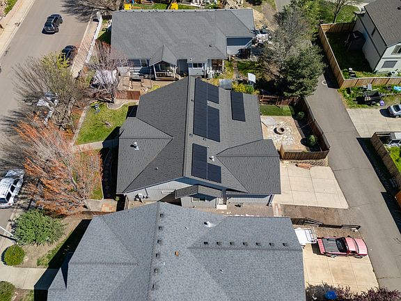 5th image of 584 Barton Rd