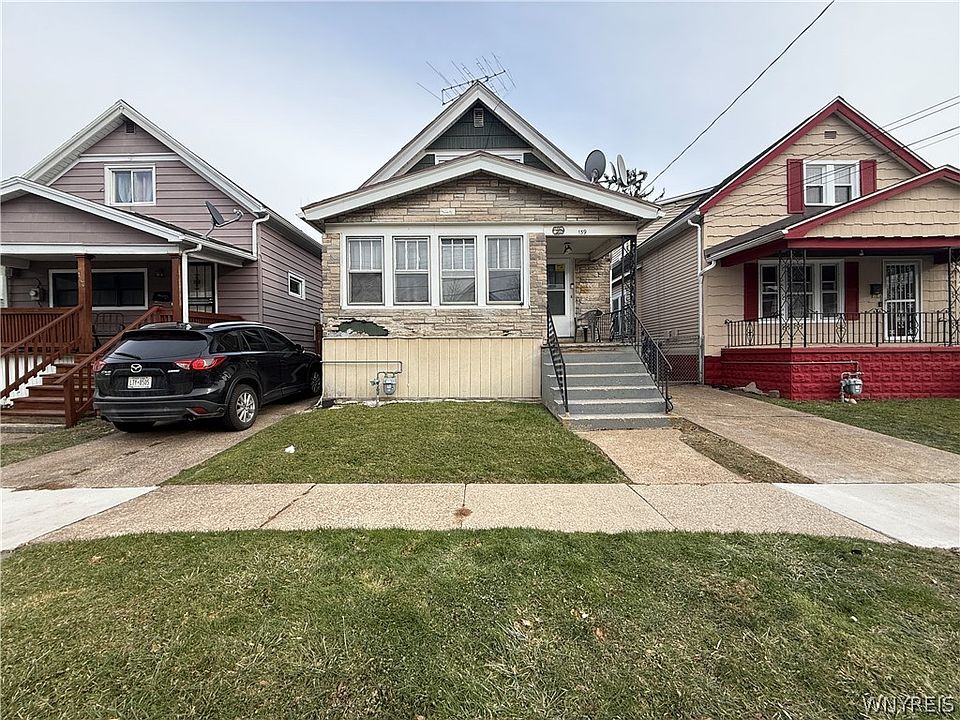 1st image of 139 Freund St