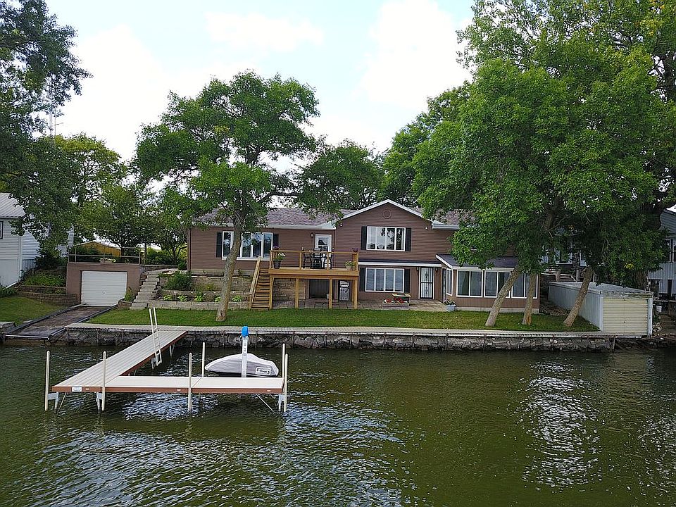 Lake side view