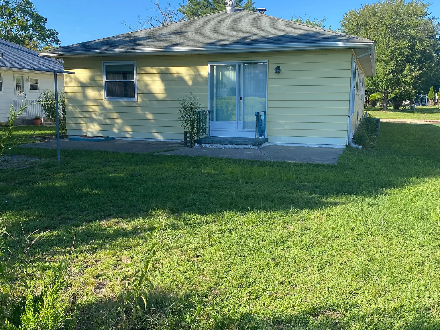 313 Barbados Dr N — Photo 3