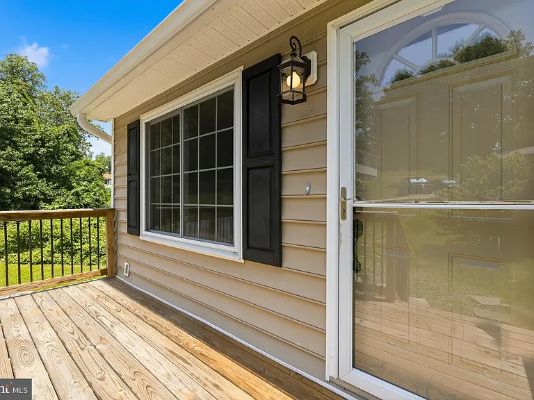 3535 Chesapeake Ave — Photo 3