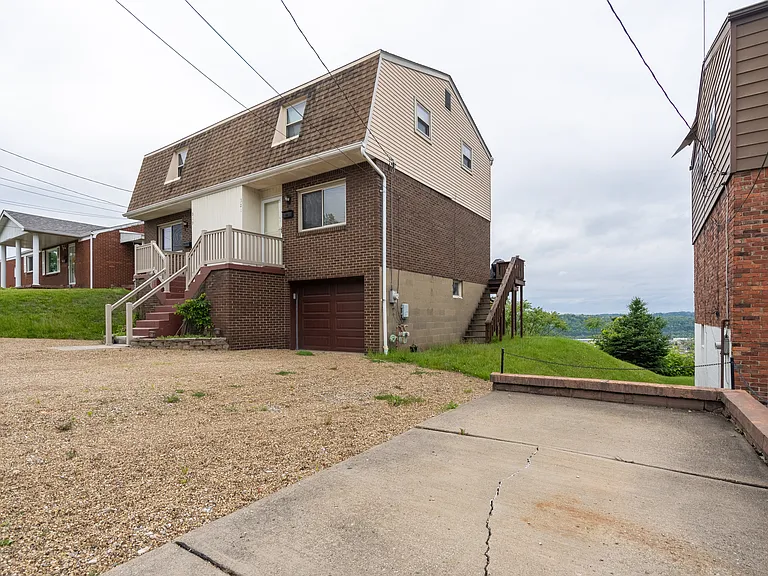 319 Dersam St — Photo 14