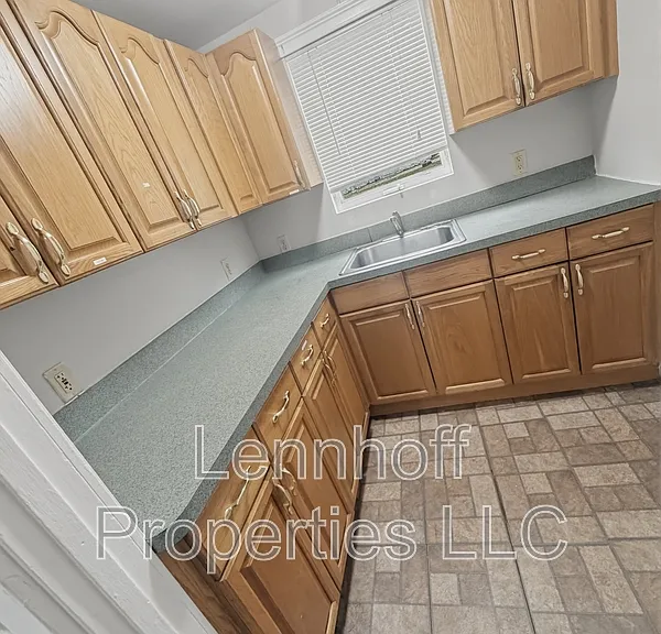 130 S Elm St #2 — Photo 2