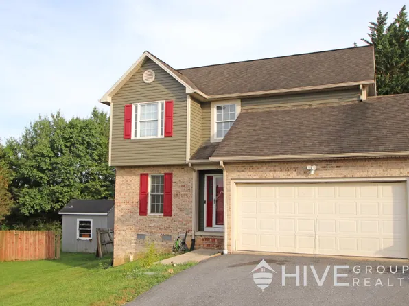 1345 Goldfinch Dr, Harrisonburg, VA 22802