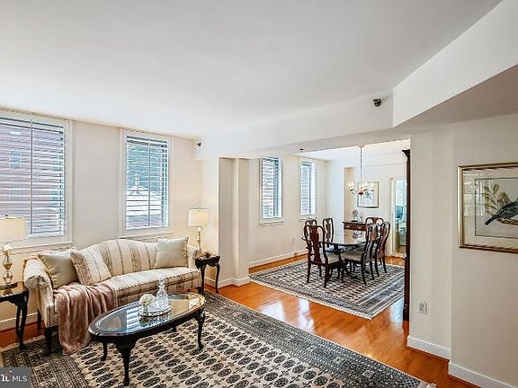 3rd image of 1050 N Taylor St #1-215