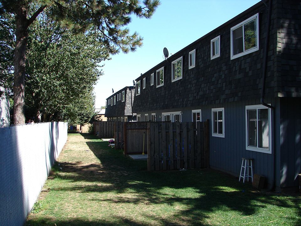 2nd image of 1338 39th Ave NE