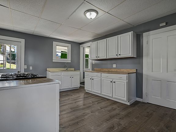 2nd image of 258 S Hancock St #258