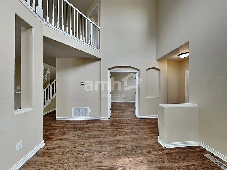 13009 Magnolia St — Photo 5