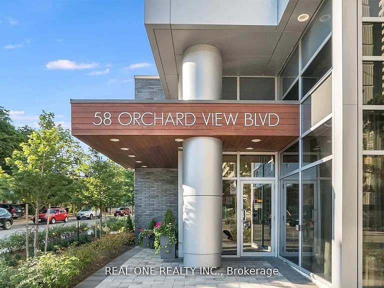 58 Orchard View Blvd #1011 — Photo 2