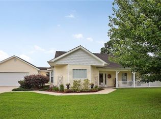 10161 Chenevert Rd, Waggaman, LA 70094