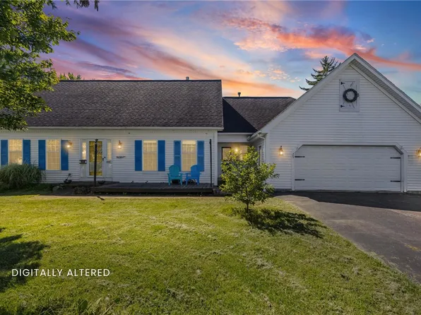 29 Forest Glen Dr, Rochester, NY 14612