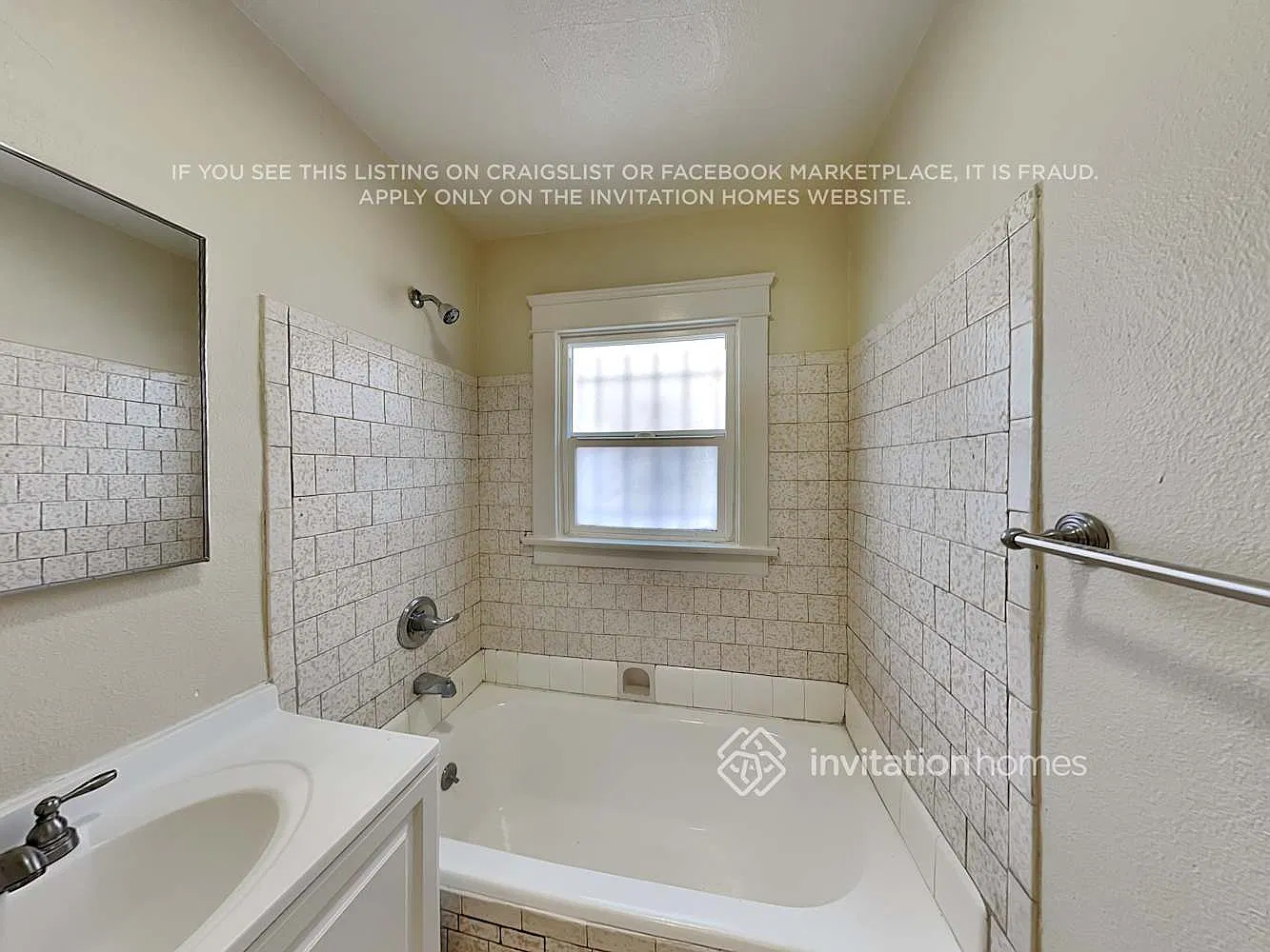 2048 W 65th Pl Los Angeles, CA 90047 — Photo 4