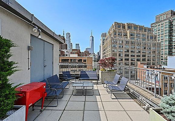 5th image of 54 Thompson St #2/6W
